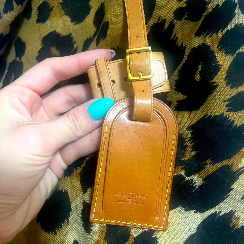 **AUTHENTIC LOUIS VUITTON LUGGAGE TAG**